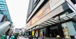 Công an đình chỉ hoạt động, tháp đôi cao thứ 4 Hà Nội chưa trả sổ hồng cho cư dân vẫn ngang nhiên vận hành