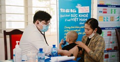 Khởi động hành trình sức khỏe vì một Việt Nam khỏe mạnh: Long Châu cùng Khoa Y – Đại học Y Dược khám lưu động miễn phí vùng sâu vùng xa