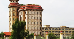 Cảnh hoang vắng tại ngôi trường đại học hơn 10ha vừa bị Bộ Giáo dục đình chỉ hoạt động