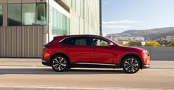 VinFast VF 8 - SUV 5 chỗ ưu đãi cả trăm triệu đồng, xứng đáng từng xu