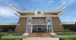 Tỉnh chung đường biên giới với Campuchia đề xuất thử nghiệm chính sách đầu tư casino, sân golf khu vực cửa khẩu