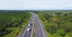 Cao tốc TP. HCM - Long Thành đóng một phần để sửa chữa trong một tháng