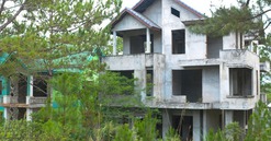 ‘Đà Lạt thứ 2’ của Tây Nguyên la liệt biệt thự bỏ hoang: Nhiều lô đất đã được phép giao dịch