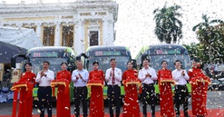 Vinbus khai trương tuyến buýt điện miễn phí E11 - Phục vụ người dân tham quan các điểm du lịch nổi tiếng của Thủ đô