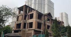 Xử phạt, ra thời hạn tháo dỡ công trình ngang nhiên chồng tầng sát Hồ Gươm