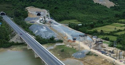 Dự án mở rộng hầm xuyên núi 20 năm tuổi của Việt Nam sẽ hoàn thành vào cuối năm nay