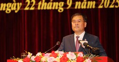 Ông Bùi Văn Khắng giữ chức Chủ tịch UBND tỉnh Quảng Ninh