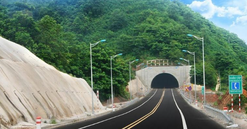 Trong tháng này, Việt Nam sẽ khởi công xây dựng hầm đường bộ 3.000 tỷ, xóa bỏ điểm nghẽn giao thông hiểm trở bậc nhất Tây Bắc