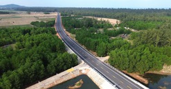 Tỉnh là ngã ba Đông Dương sắp thông xe 7km đường ven biển đẹp mắt với nhiều đoạn chạy xuyên rừng