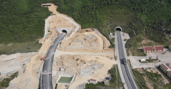 Ngày mai, chính thức thông xe hầm xuyên qua dãy núi chạy ra biển Đông, nối thông 2 tỉnh hẹp nhất Việt Nam