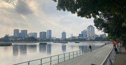 Sau hơn 1 năm cải tạo, hồ Hoàng Cầu dần lộ diện không gian mới