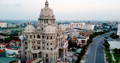 Lâu đài nghìn tỷ của đại gia xăng dầu Phú Thọ: Diện tích sàn 18.000m2, đã thành hình đồ sộ sau gần 10 năm xây dựng