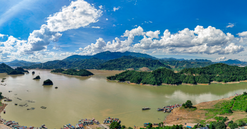 Hồ nước nhân tạo lớn nhất Việt Nam dài 230km, có nhà máy thủy điện lớn nhất Đông Nam Á