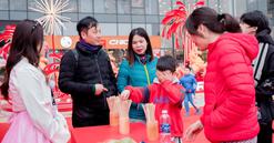 Trung tâm thương mại ROX Tower Goldmark City đi vào hoạt động thu hút đông đảo người dân
