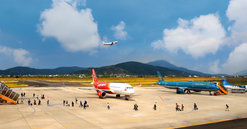 Sân bay quốc tế đầu tiên của khu vực Tây Nguyên: Xuất hiện tình trạng xuống cấp nghiêm trọng, 3 tuần nữa đóng cửa