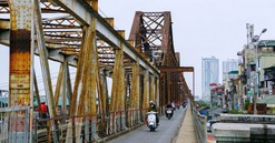 Sau sự cố tại cây cầu thép có tuổi đời lớn nhất Việt Nam, Bộ Xây dựng ra chỉ đạo ‘nóng’