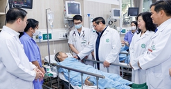 Thủ tướng: Phát huy vai trò các bệnh viện tuyến cuối 'giành giật sự sống, là hy vọng lớn nhất của người bệnh'