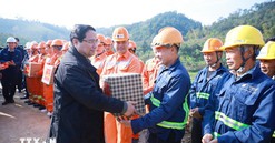 Thủ tướng: Phát huy tinh thần trận đánh Đông Khê để hoàn thành 2 tuyến cao tốc ở Lạng Sơn, Cao Bằng