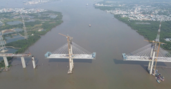 Chỉ vài tháng nữa, chính thức hợp long cây cầu dây văng nối thông miền Đông với miền Tây Việt Nam