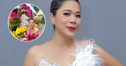 Căn biệt thự 1.000m2 ngập tràn cây trái giữa lòng thành phố của giọng ca đình đám một thời: Nội thất được khảm trai điêu khắc cầu kỳ