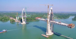 Cầu có nhịp chính dài nhất Đông Nam Á dần thành hình, nỗ lực tiến sát ngày hợp long