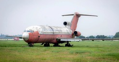 Chính thức ‘đổi đời’ cho chiếc máy bay của Campuchia bị bỏ rơi 20 năm tại sân bay lớn nhất miền Bắc