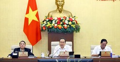 Phiên họp 55 của UBTV Quốc hội: Gỡ rào cản, khen thưởng kịp thời theo thành tích