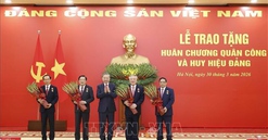 Tổng Bí thư Tô Lâm chủ trì Lễ trao tặng Huân chương Quân công và Huy hiệu Đảng
