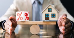 Lãi suất ngân hàng tăng: Nên gửi tiết kiệm lãi 10%/năm hay mua bất động sản cho thuê với lợi suất 3 - 4%/năm?