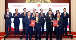 Sun Group ký biên bản ghi nhớ trị giá 2,3 tỷ USD hợp tác với "ông lớn" thiết kế nội thất của Trung Quốc