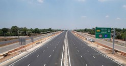 Chỉ hơn 10 ngày nữa, sẽ chính thức thông xe 18km tuyến chính cao tốc nối 2 tỉnh thành giàu nhất Việt Nam