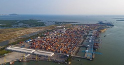 Việt Nam sắp hình thành siêu cảng gần 51.000 tỷ: Quy mô 351ha, cửa ngõ xuất nhập khẩu đi thẳng châu Âu, Mỹ