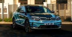“Xe gia đình phải cỡ này mới chuẩn”: Khách hàng Việt giải thích tại sao VinFast VF 8 Eco là lựa chọn an toàn và tiện nghi nhất hiện nay