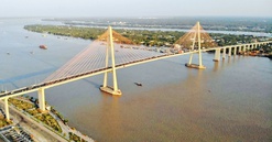 Cây cầu dây văng đầu tiên hoàn toàn do người Việt xây dựng: Phá thế qua sông lụy phà, rút ngắn thời gian di chuyển còn 15 phút