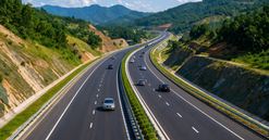 Kiểm tra cao tốc gần 44.000 tỷ băng qua 2 con đèo hiểm trở chạy dọc tỉnh lớn thứ 2 Việt Nam, lãnh đạo tỉnh chỉ đạo nóng ngay tại công trường