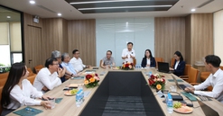 Hội đồng Giám khảo Chung khảo Giải thưởng Quốc gia Bất động sản Việt Nam lần thứ II làm việc với Hata Homes