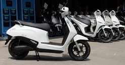 Giải mã lý do giới tài xế “săn lùng” xe máy điện đổi pin VinFast Evo
