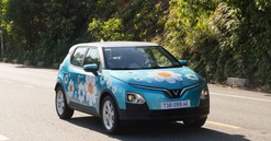VinFast VF 5 “nâng chuẩn” ô tô đầu đời cho người Việt