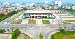 Chỉ 5 ngày nữa, quảng trường trăm tỷ buộc phải hoàn thành sau khi một nhà thầu liên tiếp bị xử phạt