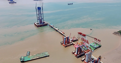‘Siêu cầu’ có trụ cao ngang toà nhà 100 tầng giữa biển khơi, tương lai lập kỷ lục thế giới