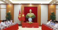 Đổi mới mô hình phát triển đất nước: Lấy con người làm trung tâm, mục tiêu và động lực
