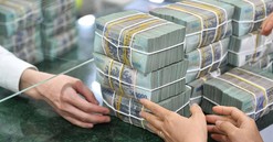 Chính phủ cập nhật mục tiêu tăng trưởng từ 10% trở lên: Áp lực vốn và bài toán khơi thông dòng tiền