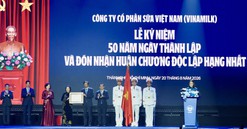 Sau danh hiệu anh hùng lao động, Vinamilk tiếp tục đón nhận huân chương độc lập hạng nhất 