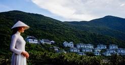 InterContinental Danang Sun Peninsula Resort được vinh danh “Khu nghỉ dưỡng biển hàng đầu thế giới”
