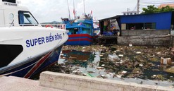 Quảng Ngãi: Rác thải ngập tràn cảng Sa Kỳ