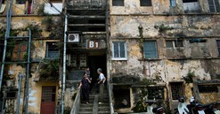 Hà Nội giao Sở Xây dựng nghiên cứu chính sách đặc thù cải tạo chung cư cũ