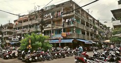 TPHCM: Dân sống ở chung cư xuống cấp được nhận tiền tạm cư