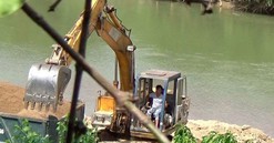 Lâm Đồng: "Cát tặc" lộng hành, sông Krông Nô kêu cứu