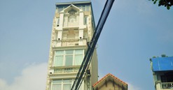 Bài 1: Phường Hàng Bông - Hàng loạt công trình cao ngất ngưởng “chọc thủng” quy hoạch