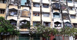 TP.HCM di dời khẩn cấp người dân khỏi chung cư chờ sập